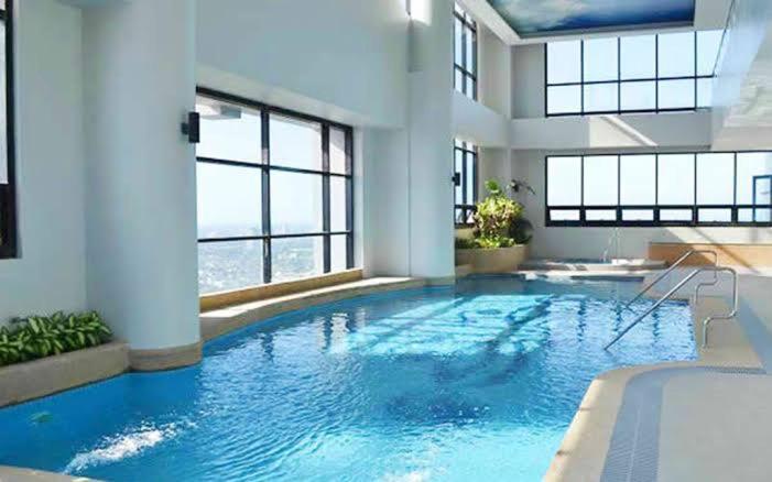 Family Staycation With Pool Manila Exterior photo